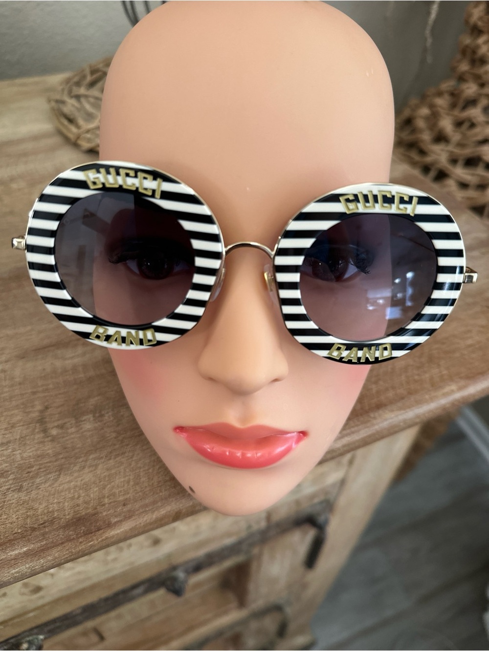 Gucci Womens Round/Oval Black Gold Blue Fashion Designer Eyewear